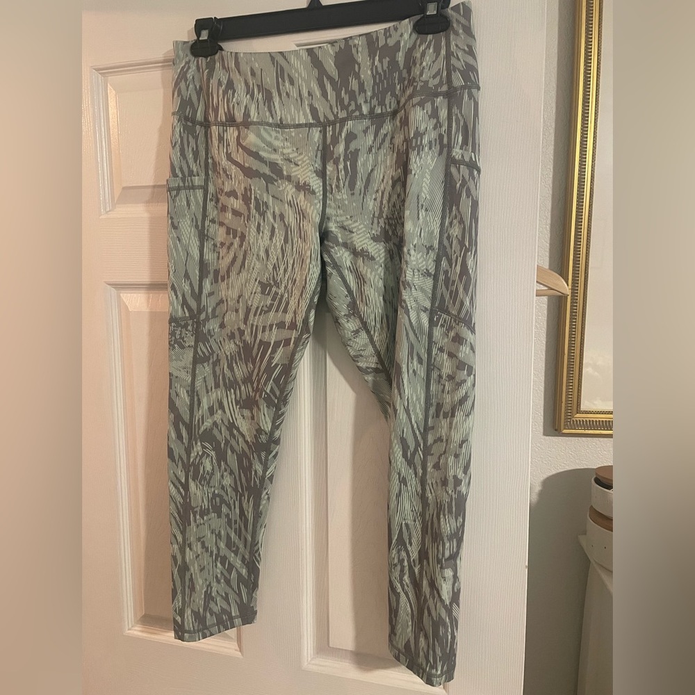 Zella leggings with pockets!  Worn once!